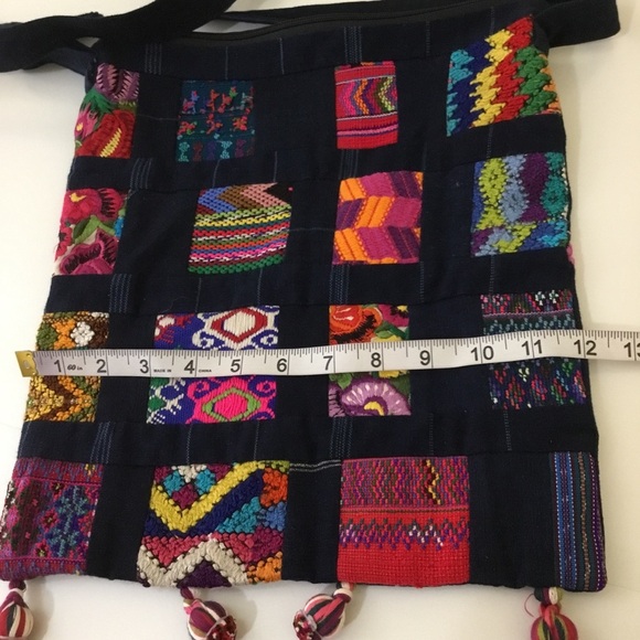 Boho Embroidered Bag Hobo Crossbody Navy Multicolored NWOT - Picture 5 of 7